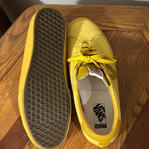 Vans Vault (limited Edition) NWOT - Picture 3 of 3